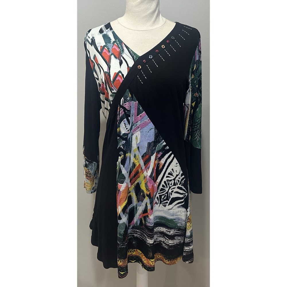 Parsley and Sage Tunic Top Medium Black Floral Artsy Abstract Asymmetrical Boho